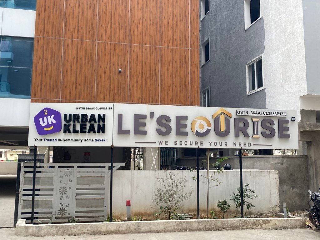 Urban Klean / Le'Securise spacer sign